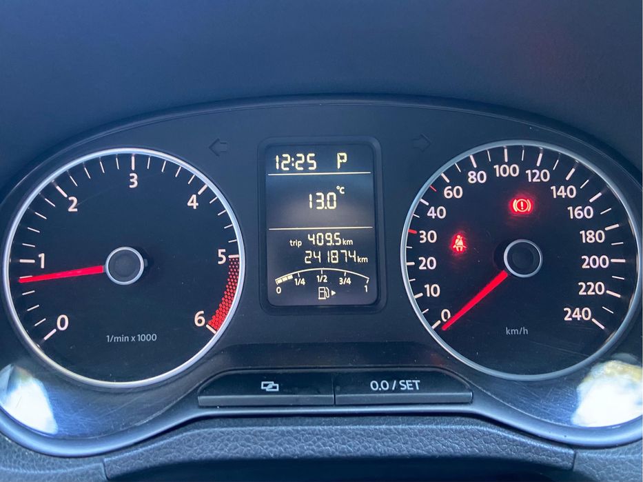 Volkswagen polo 6R 1.6 TDI 90cv caixa automatica