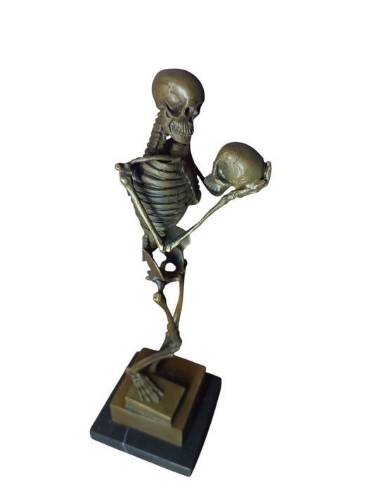 Статуетка скелет бронза мрамор скульптура коллекция