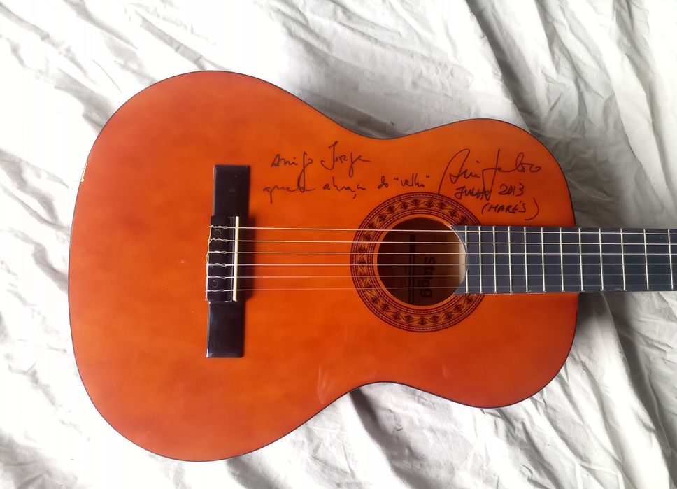Rui Veloso Viola Assinada