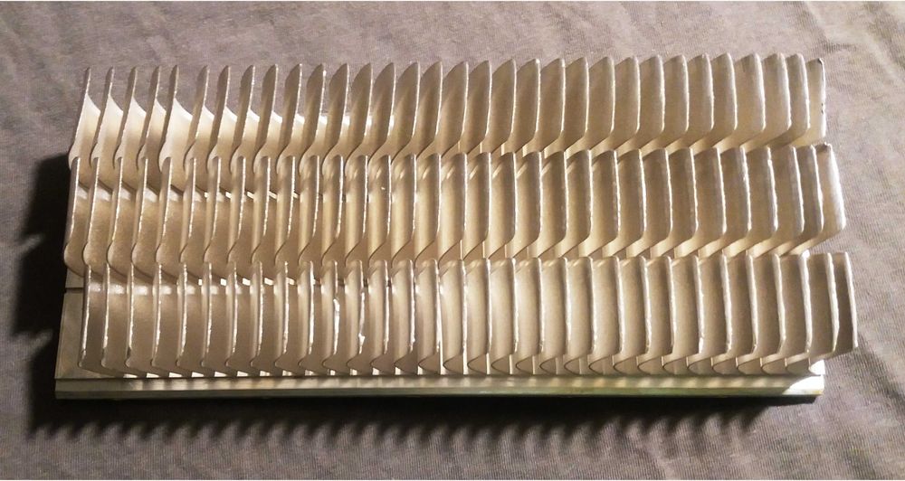 Radiator nr 1
Wymiary: 200 × 83 mm