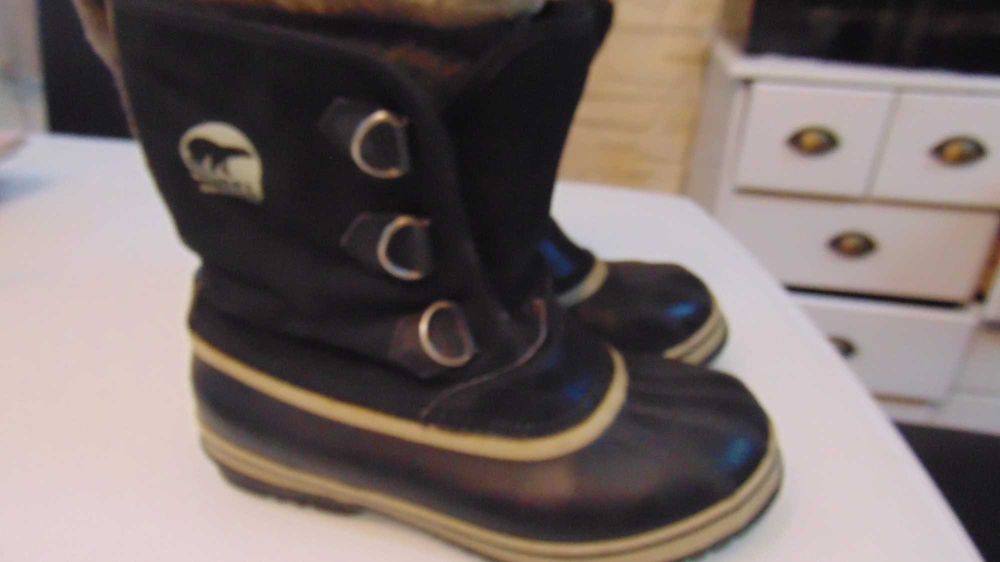 sorel waterproof uk4,5 eur 37,5 HIT