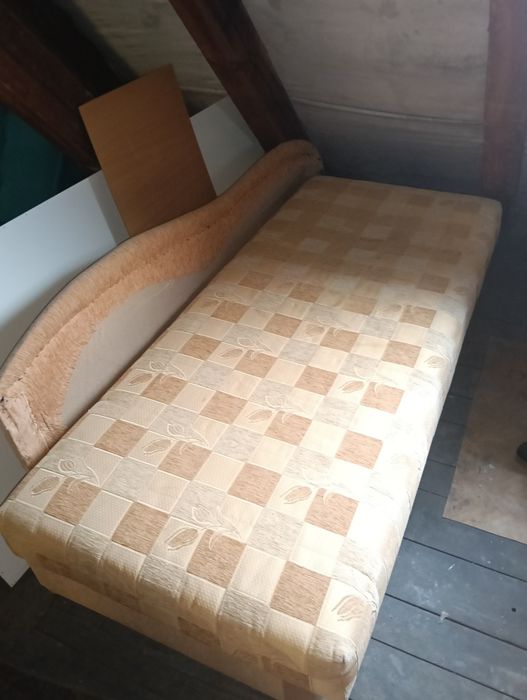 Łóżko tapczan jednoosobowy