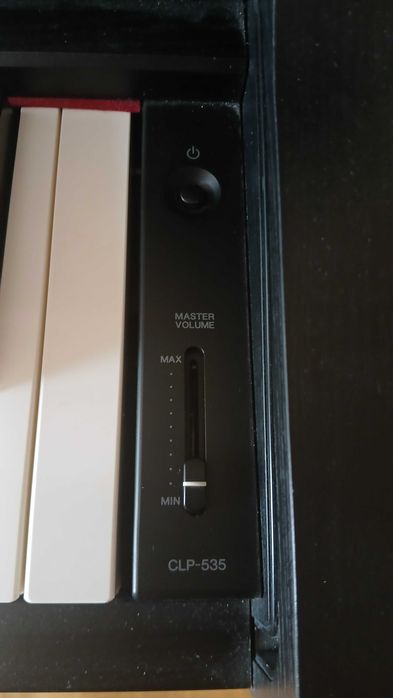 Piano Digital Yamaha Clavinova CLP-535