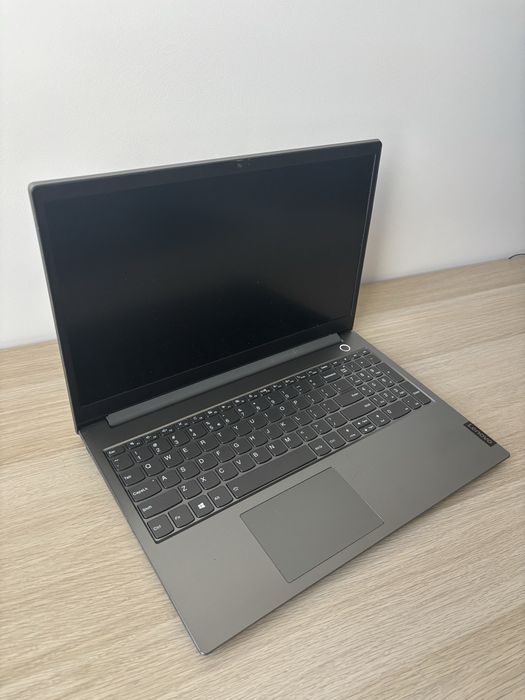 Laptop Lenovo ThinkBook 15-IIL