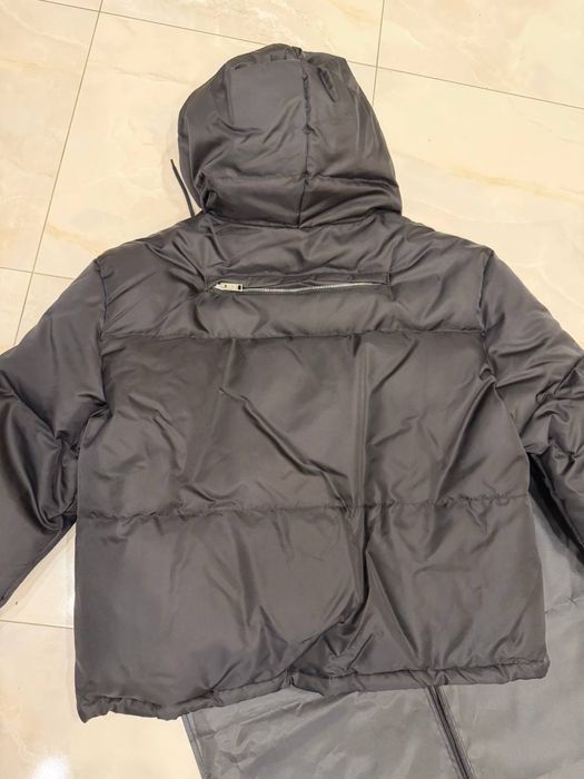 Prada куртка, 40р