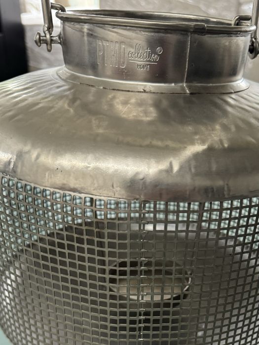 Queima velas em metal decorativo lindissimo!