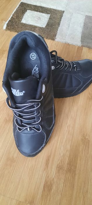 Кросівки  дитячі, розмір 37