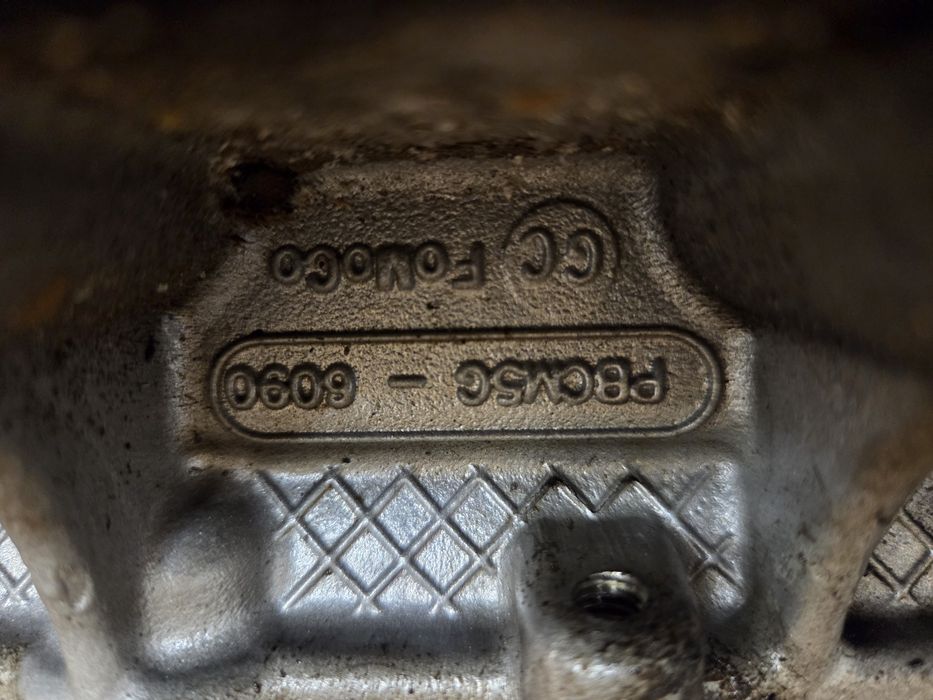 Głowica silnika 1.0ECO BOOST M1DA SFJA pbcm5g 6090