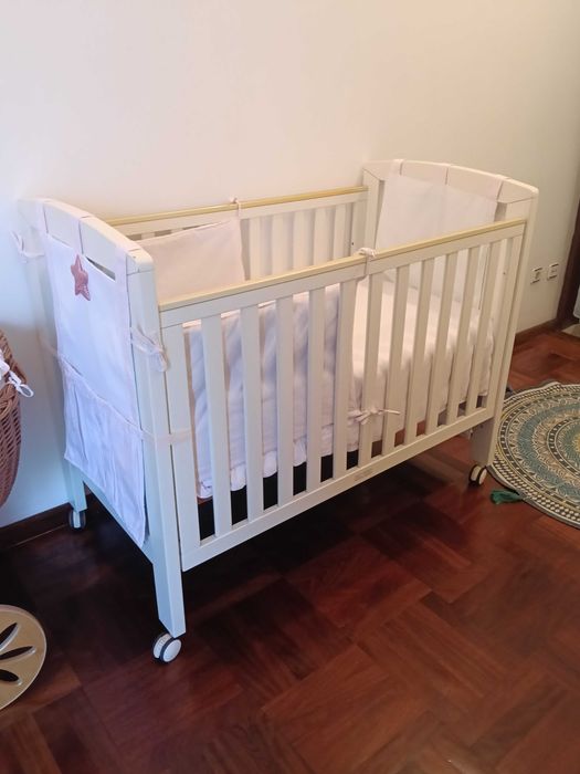 Cama de dormir como nova