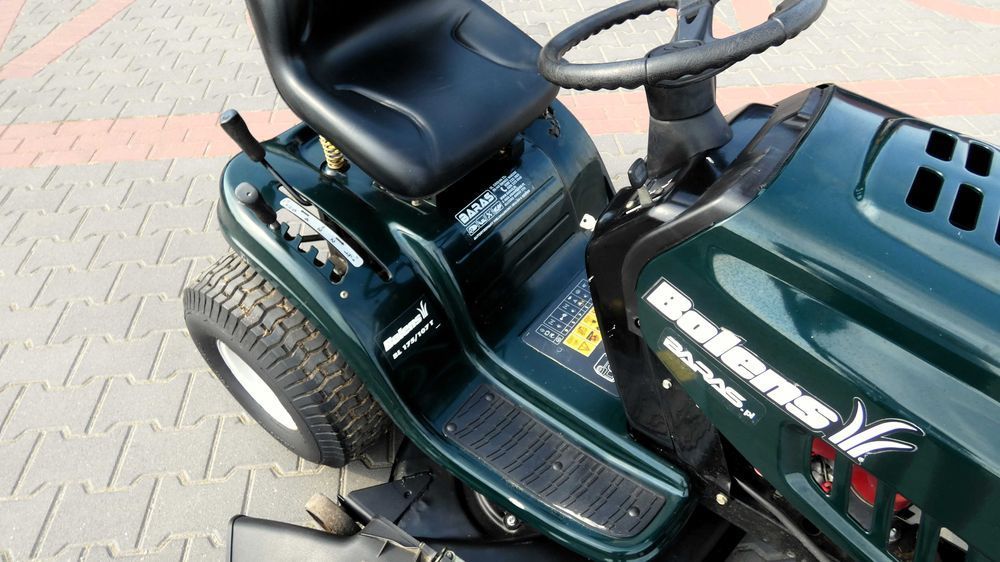 Traktorek kosiarka Bolens Briggs&Stratton (290601.6) - Baras