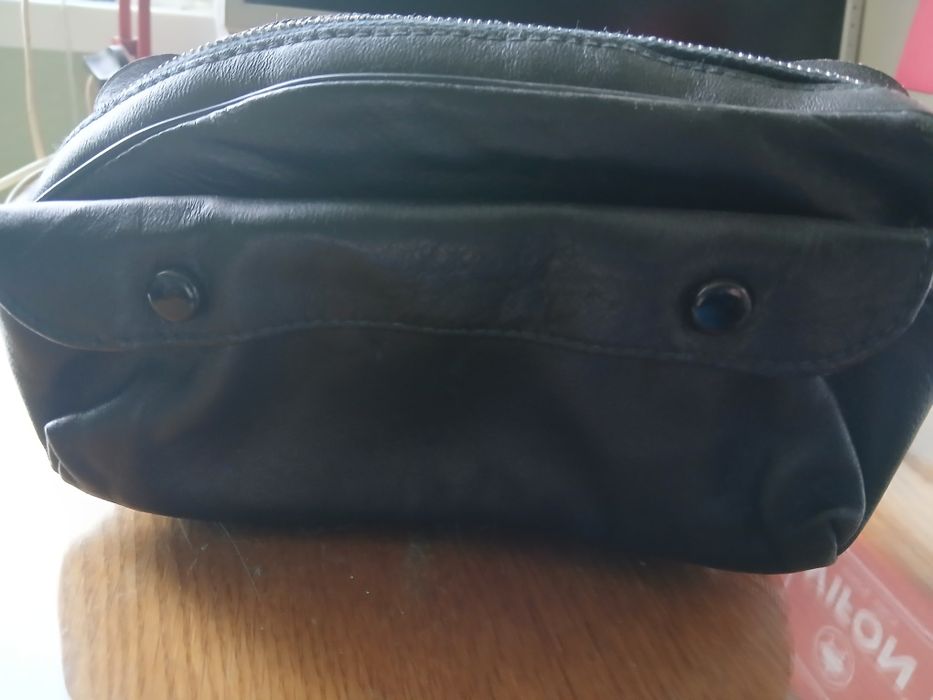 Сумка кожанная под кинокамеру