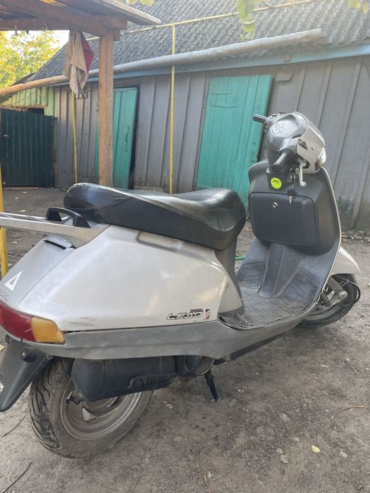 Скутер Honda Lead 90