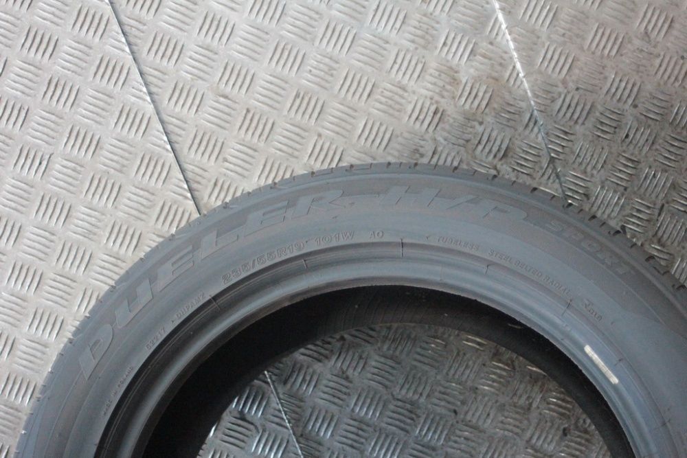235/55/19 Bridgestone Dueler H/P Sport 235/55 R19