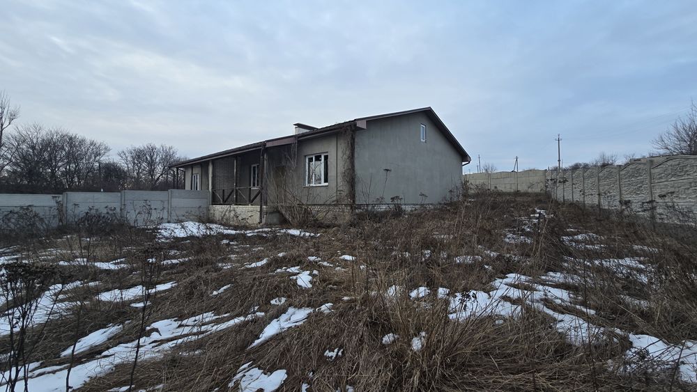 Продам! Дом смт  Писочин  с видом на озеро