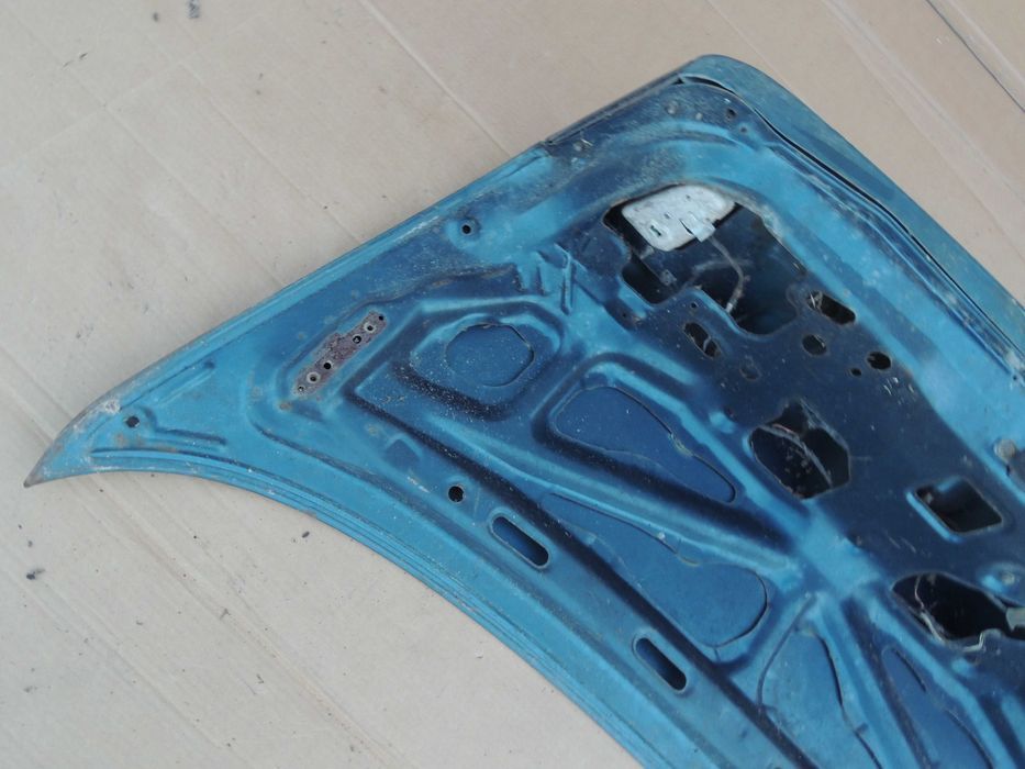 Tył tylna klapa pokrywa bagażnika Mazda 626 sedan 92,93,94,95,96,97 GE