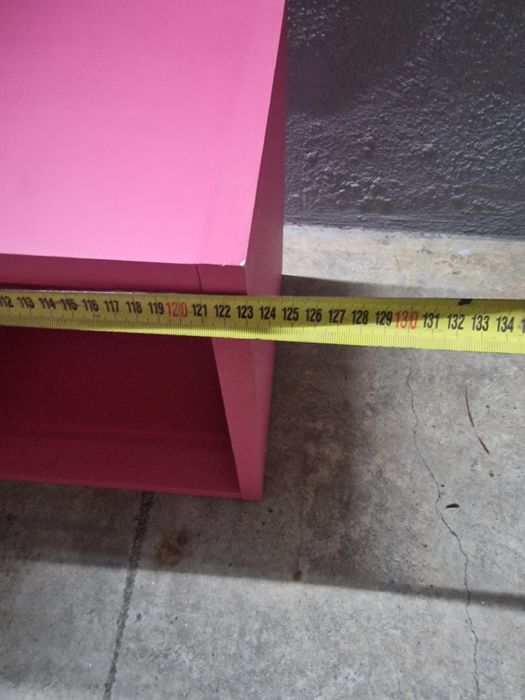 Estante modular quarto criança com quadros