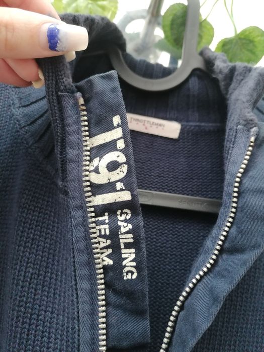Camisola Azul Escura de Homem