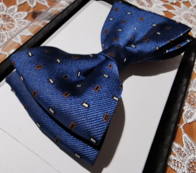 Muszka do garnituru. Rozmiar uniwersalny granat.