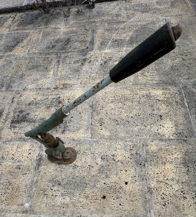 Ferramenta para carregar cartuchos antiga