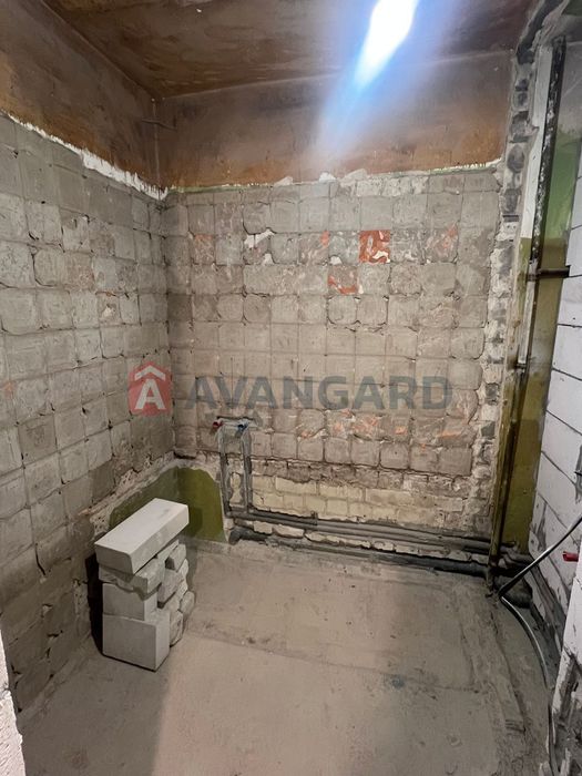 Берестейський,3кімнатна