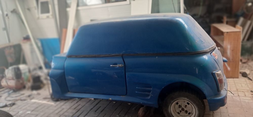 Mini  reboque  ótimo estado