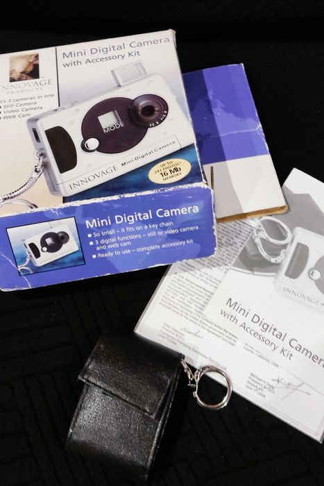 Mini câmara digital - porta-chaves