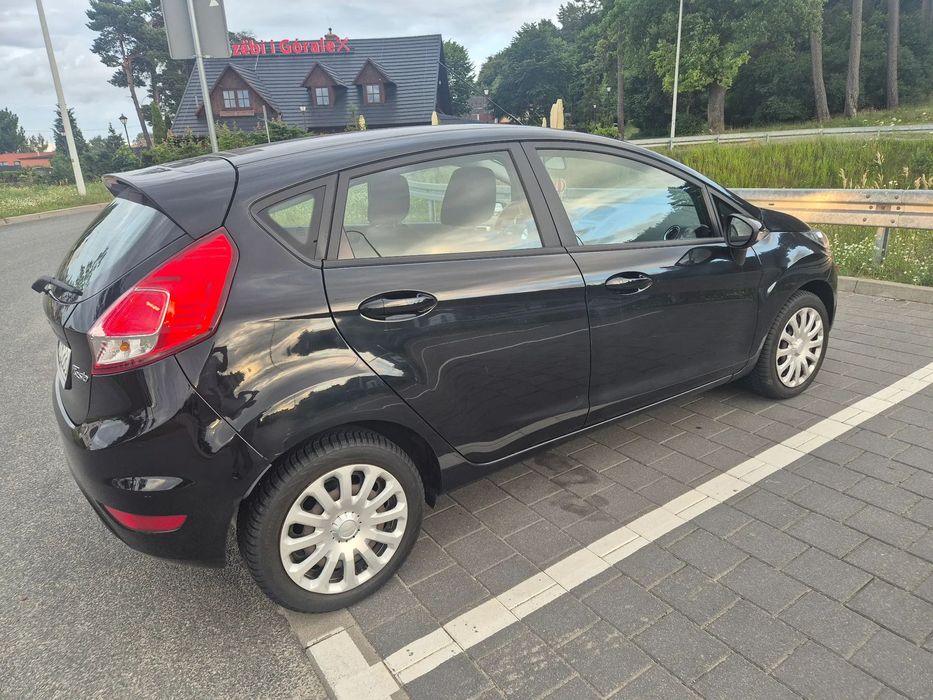 Ford Fiesta 2017r LIFT 1.25 benzyna 82KM Salon Polski zadbana bez rdzy