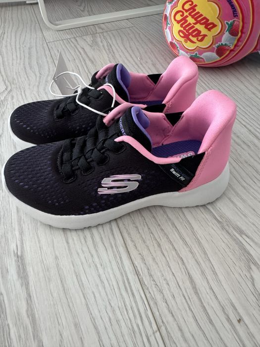 Кросівки Skechers 28.5
