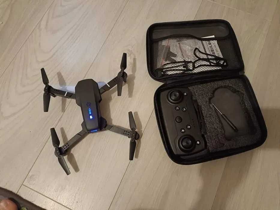 Nowy Dron z kamerą full HD WIFI dla dzieci 14+ i dorosłych