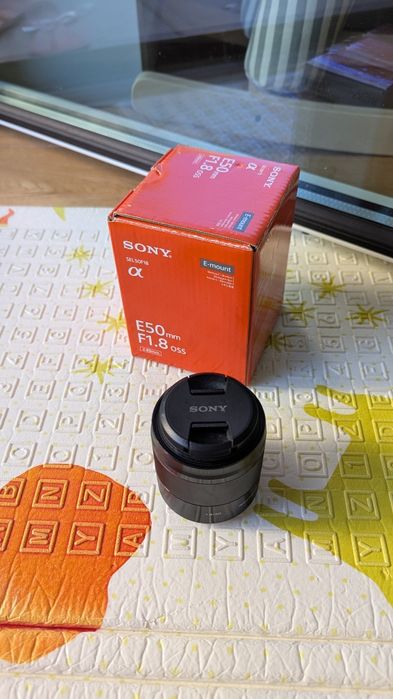 Objetiva Sony E50MM F1.8 OSS