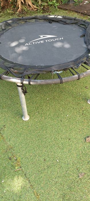 Trampoline training426483084994160642