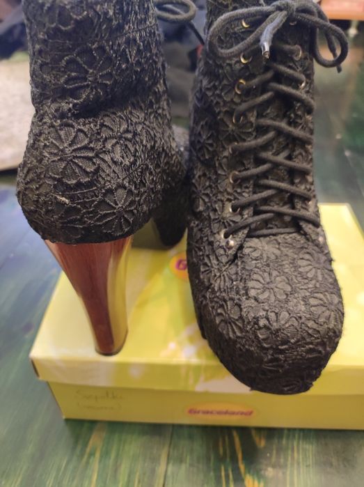 Koturny damskie czarne