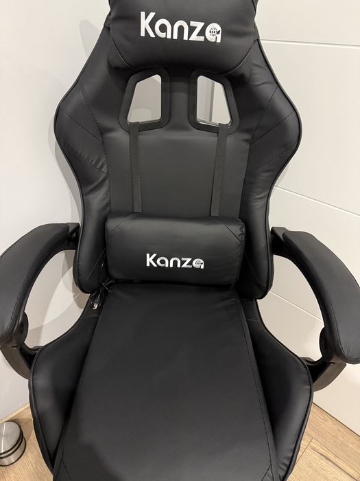 Fajne Krzeslo geamingowe z masażem Nowe !