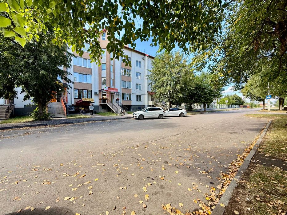 Комерційне приміщення у новобудові Стрия - 66,9 м² за ціною нижче 1 000 $/м²