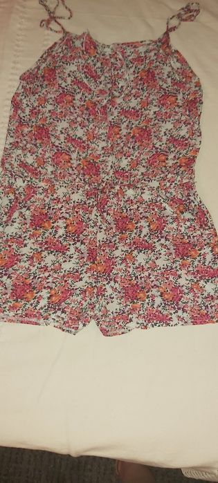 Macacão curto tecido