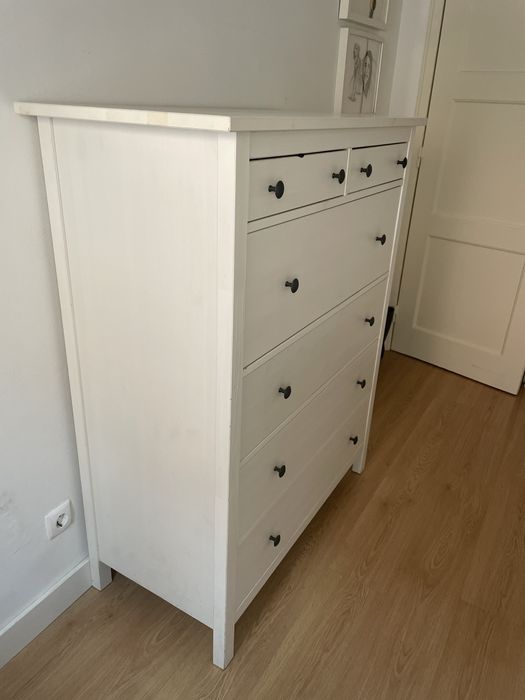 Comoda/camiseiro  alta branca ikea hemnes