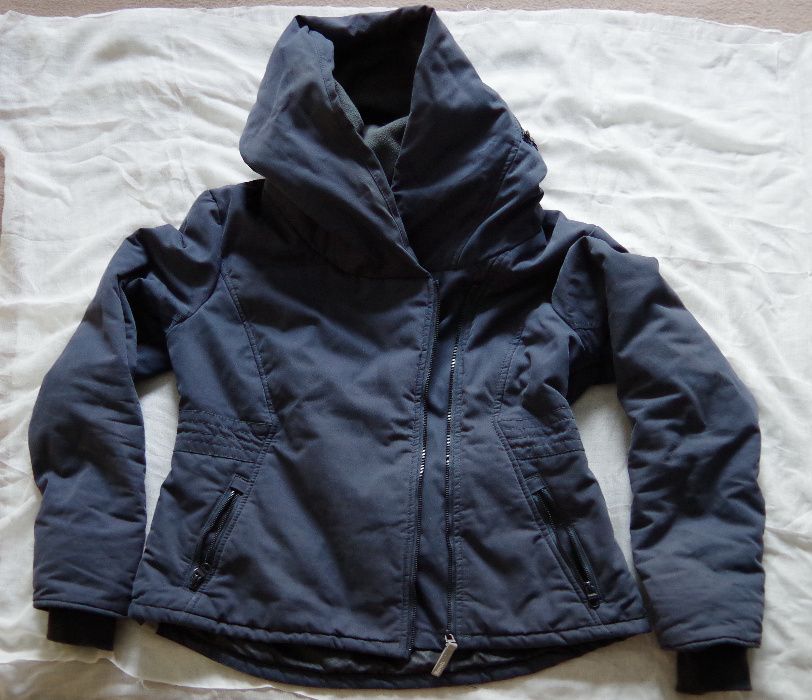 куртка зимняя, темно-синяя, б/у, 48 размер.