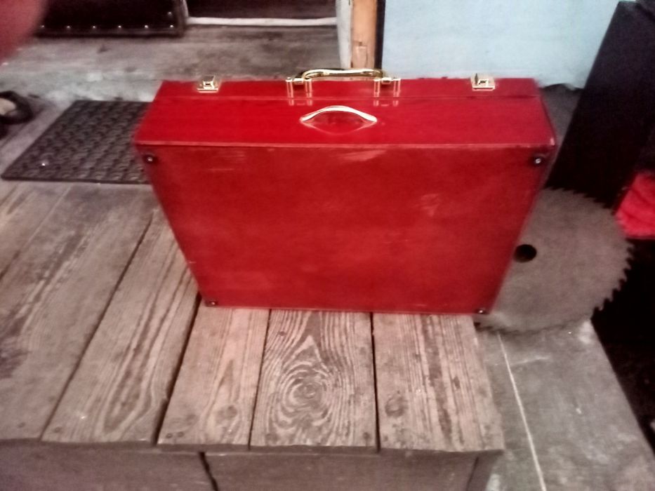 Подарочный чемоданчик рэтро