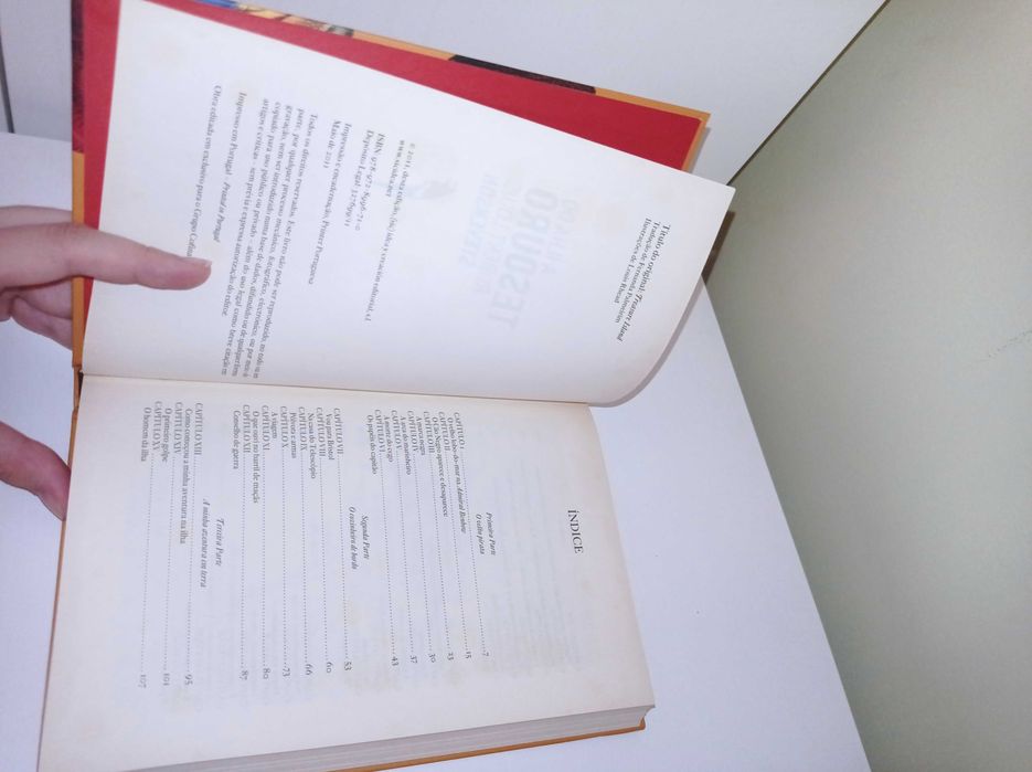 A Ilha do Tesouro de Robert Louis Stevenson (portes incluídos)