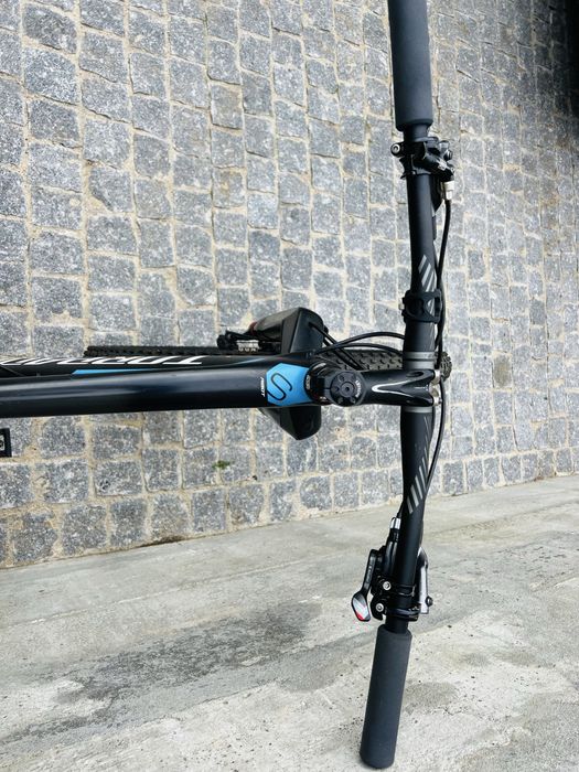 BTT Full carbono