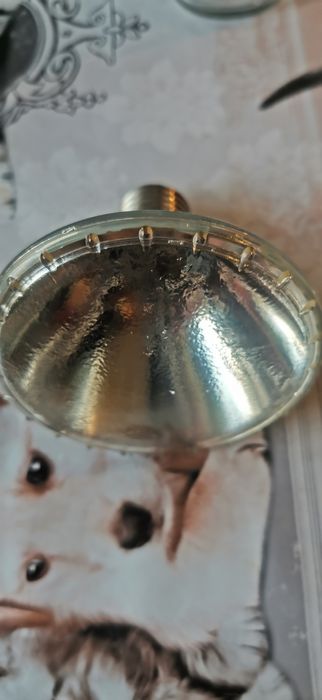 Żarówka promiennik 100 W używana