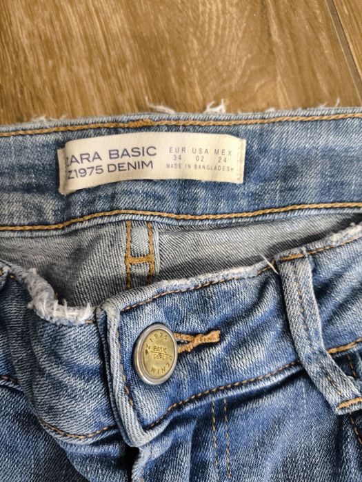 Spodnie damskie z dziurami Zara Basic