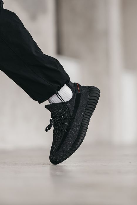 Кросівки Кроссовки Yeezy Boost 350 V2 Black повсякденні