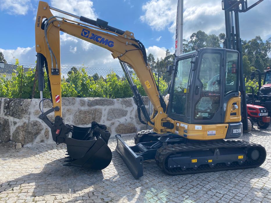 Aluguer de Máquinas e Tratores empilhadores