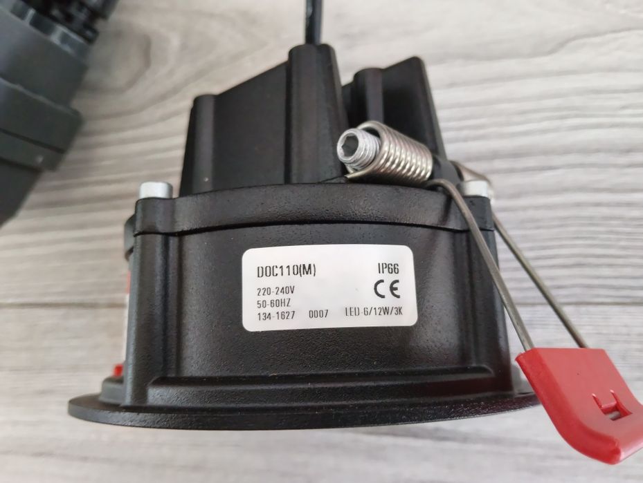 Lampa LED firmy WE-EF