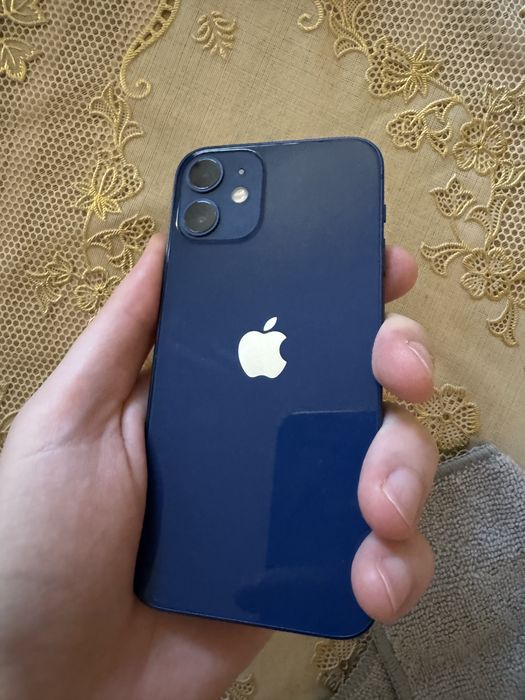 Iphone 15 pro 128 gb та iphone 12 mini