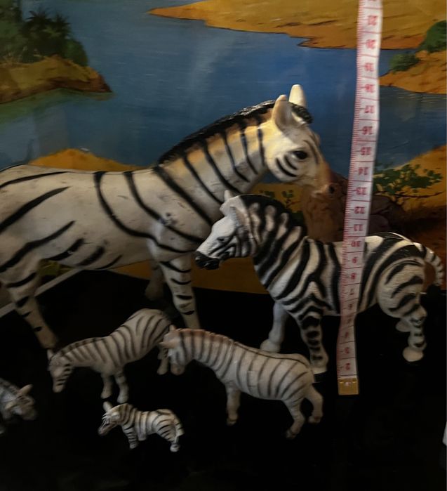 Zestaw figurek zebry