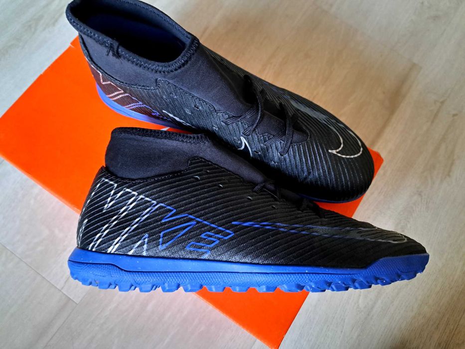 Nike Performance
MERCURIAL 9 CLUB - Korki Turfy 42