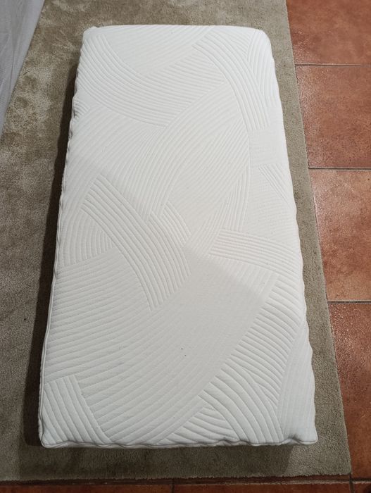 Cama de bebe como nova