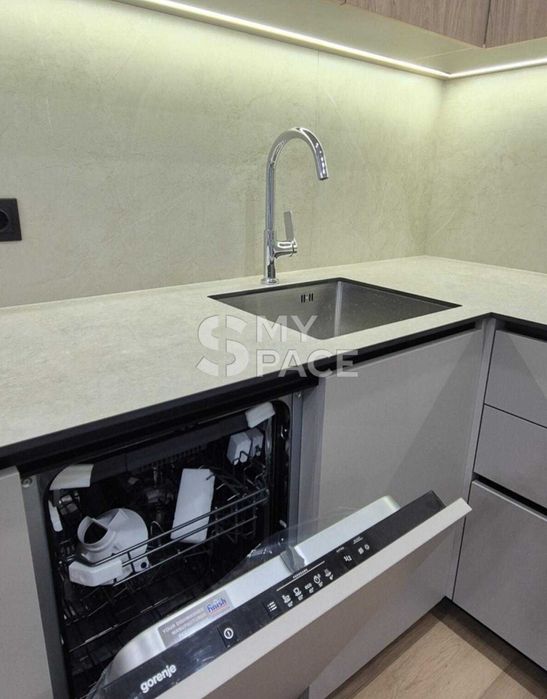 продаж 1к квартири жк Варшавський Плюс